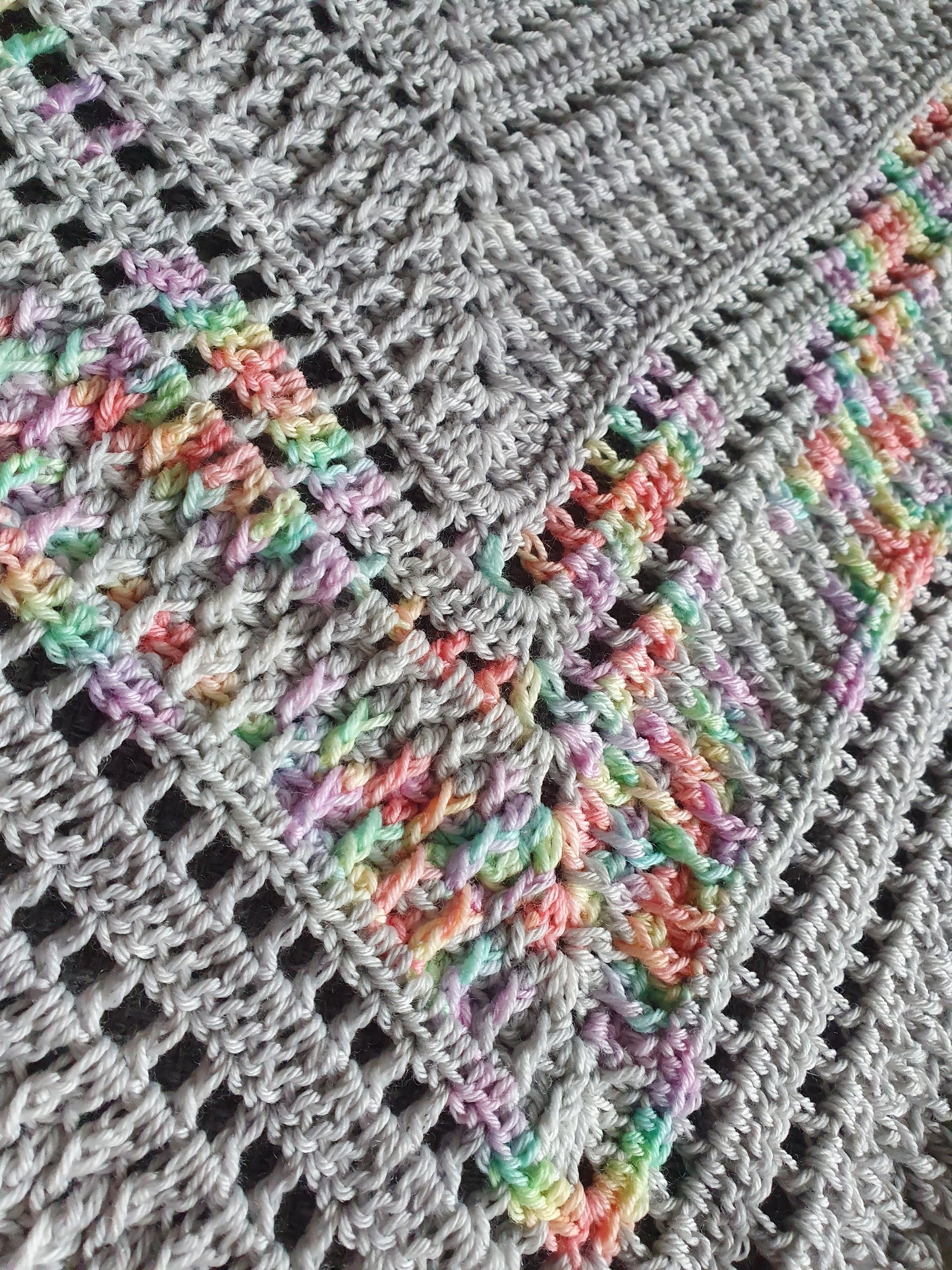 Silver Echos Shawl Pattern
