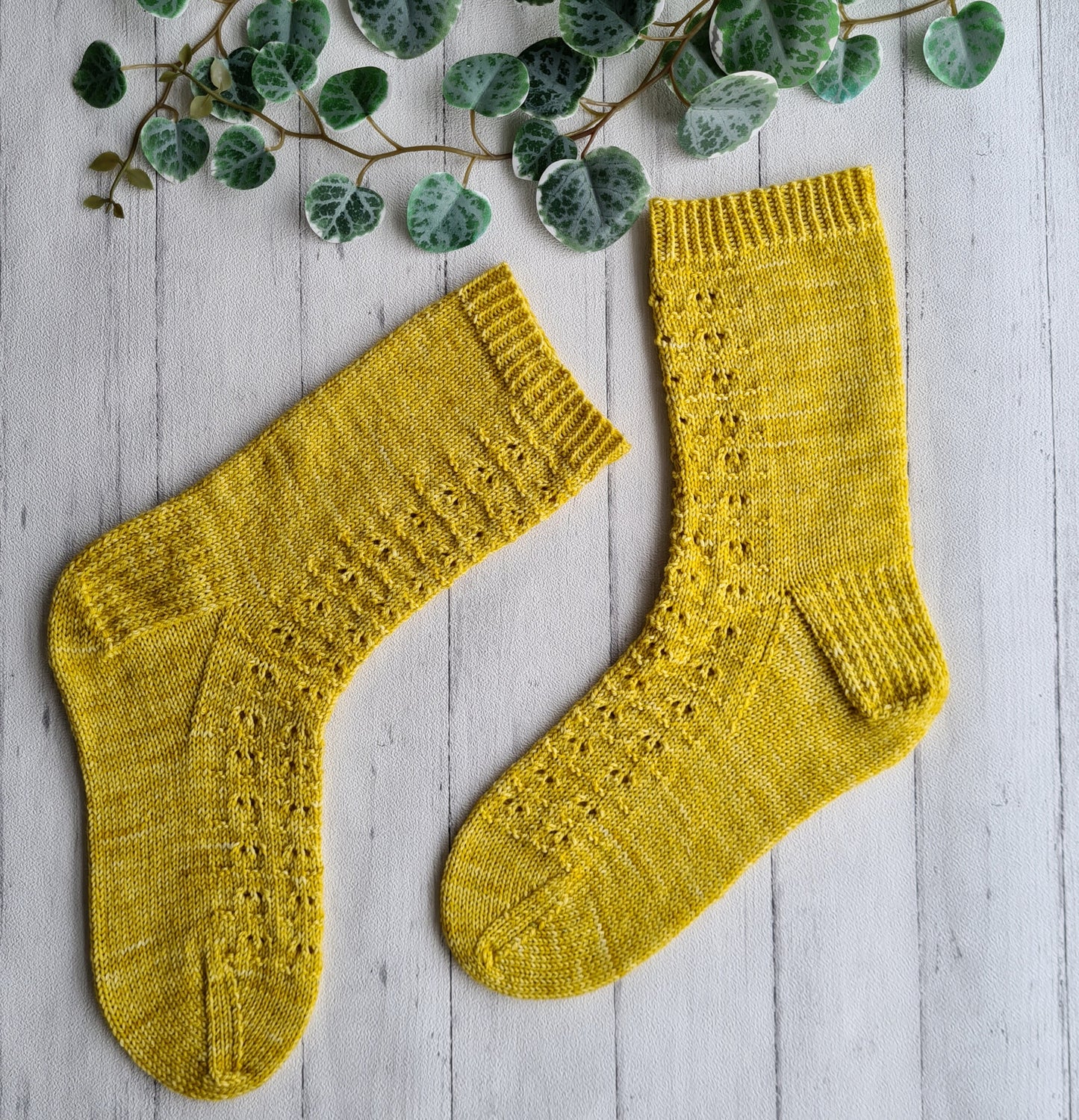 Sandy Ripple Socks Pattern