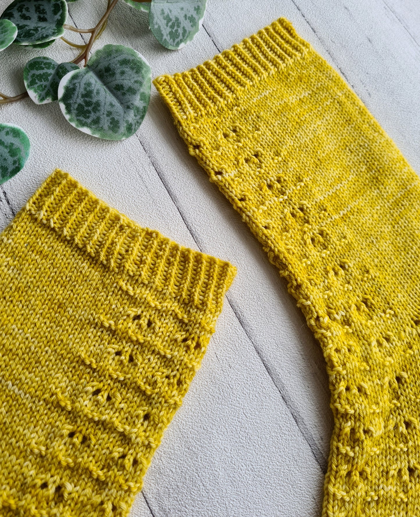 Sandy Ripple Socks Pattern