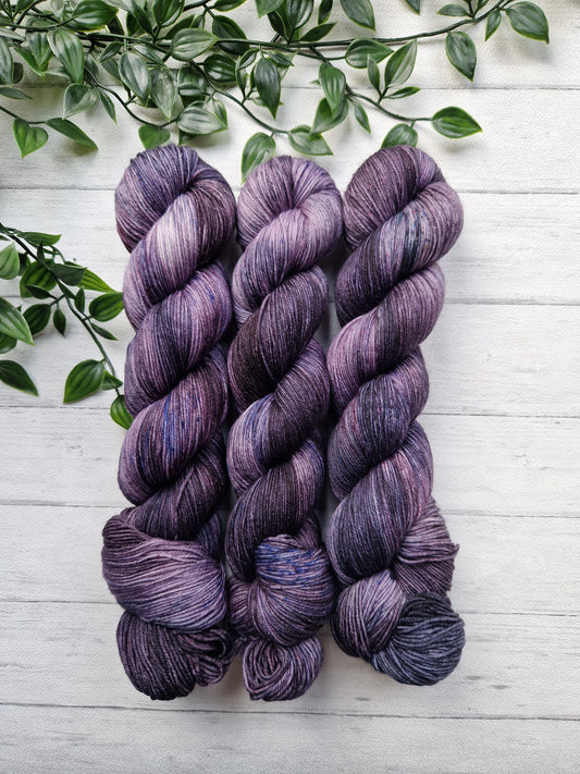 Nightshade - Classic Sock