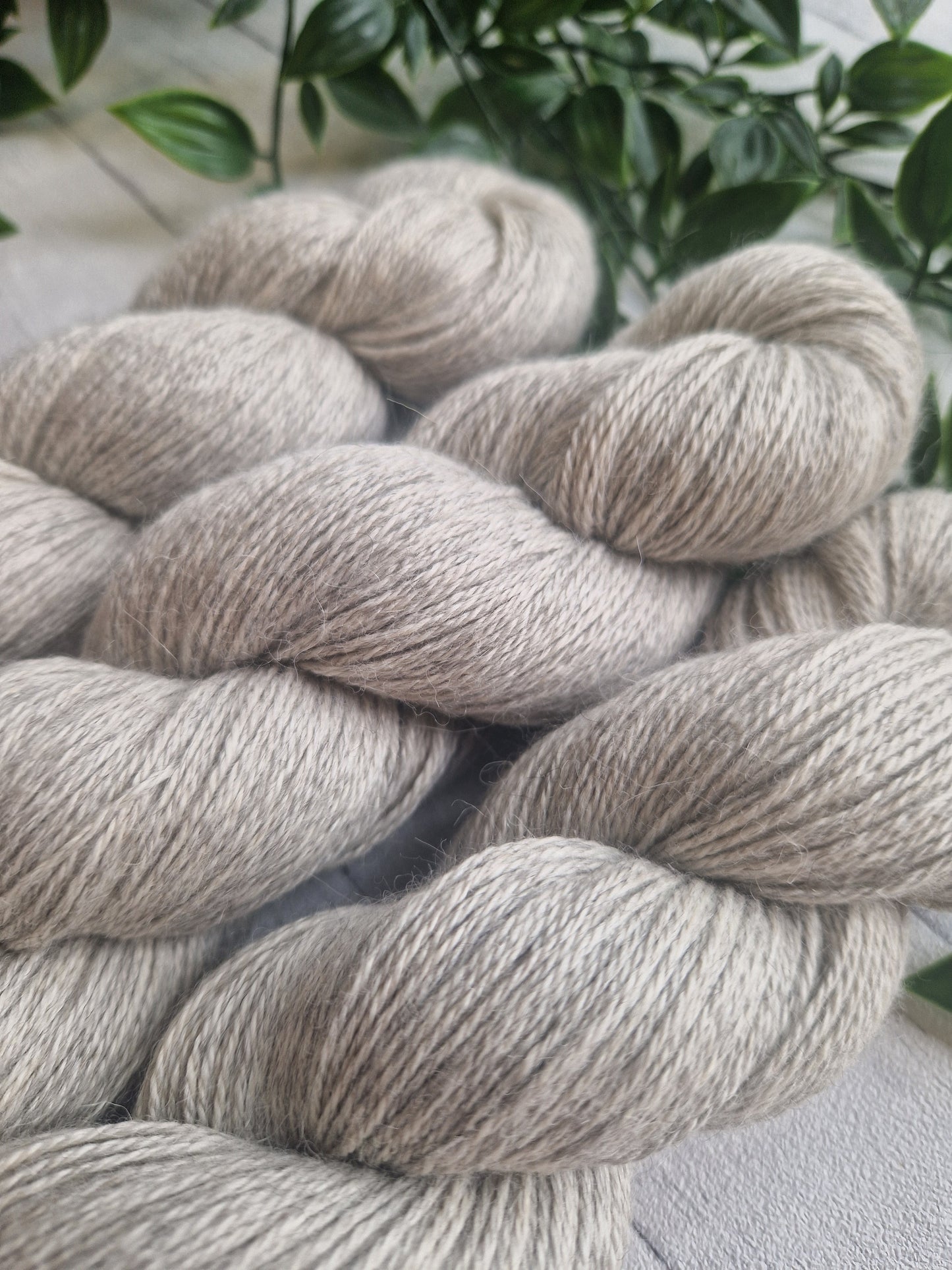 Cosy 4ply - Baby Grey undyed