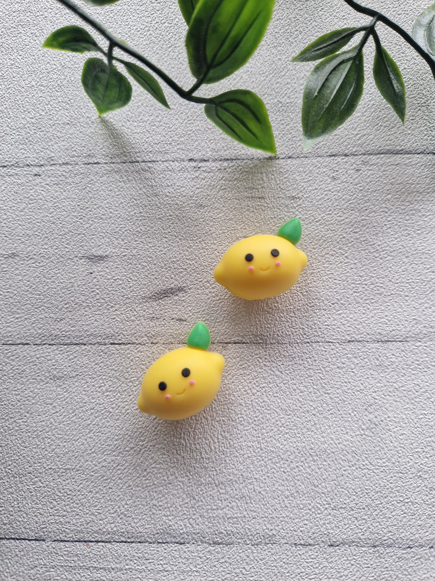 Lemon Needle Stoppers