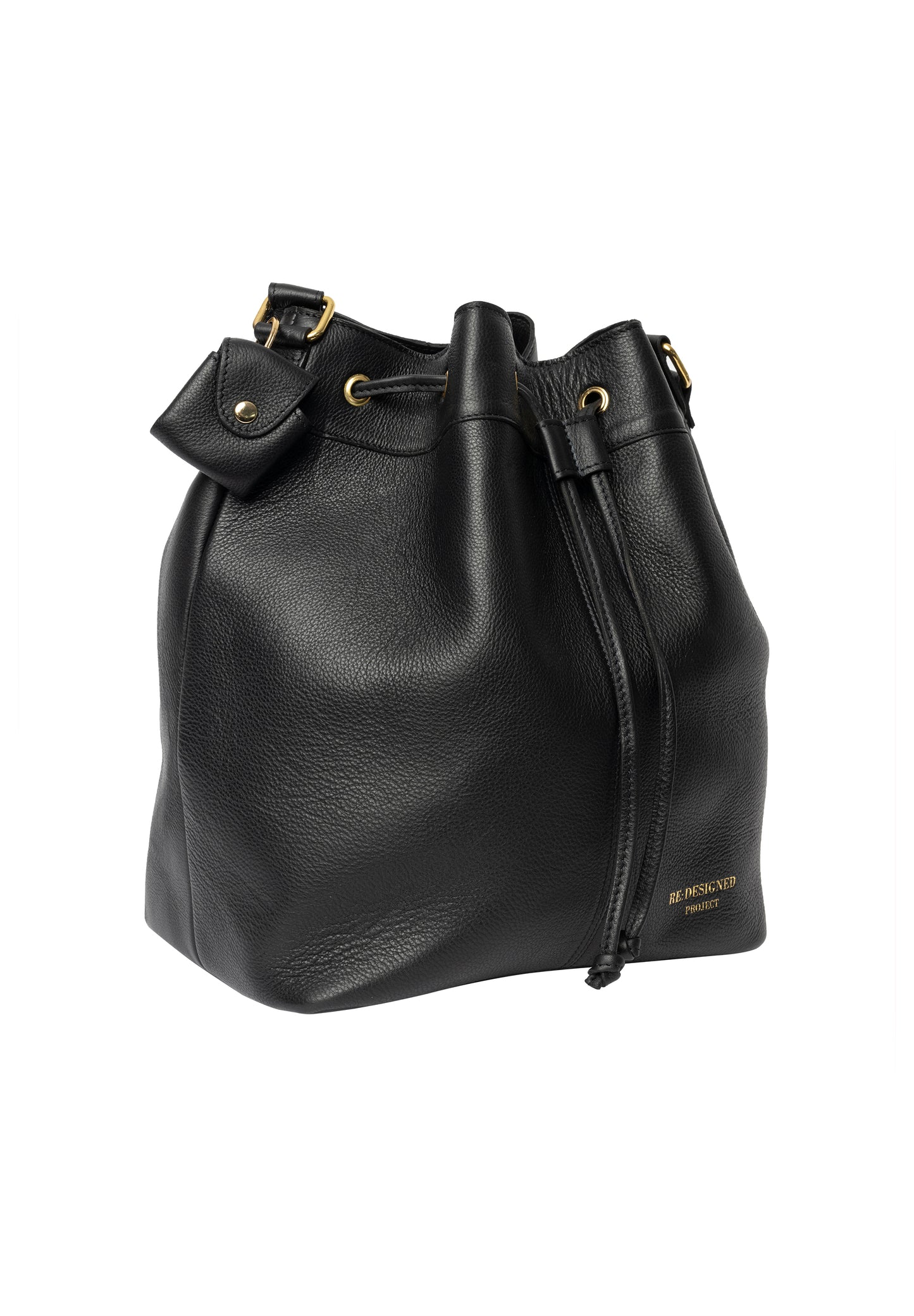 Project 20 - RE:DESIGNED Bucket Bag