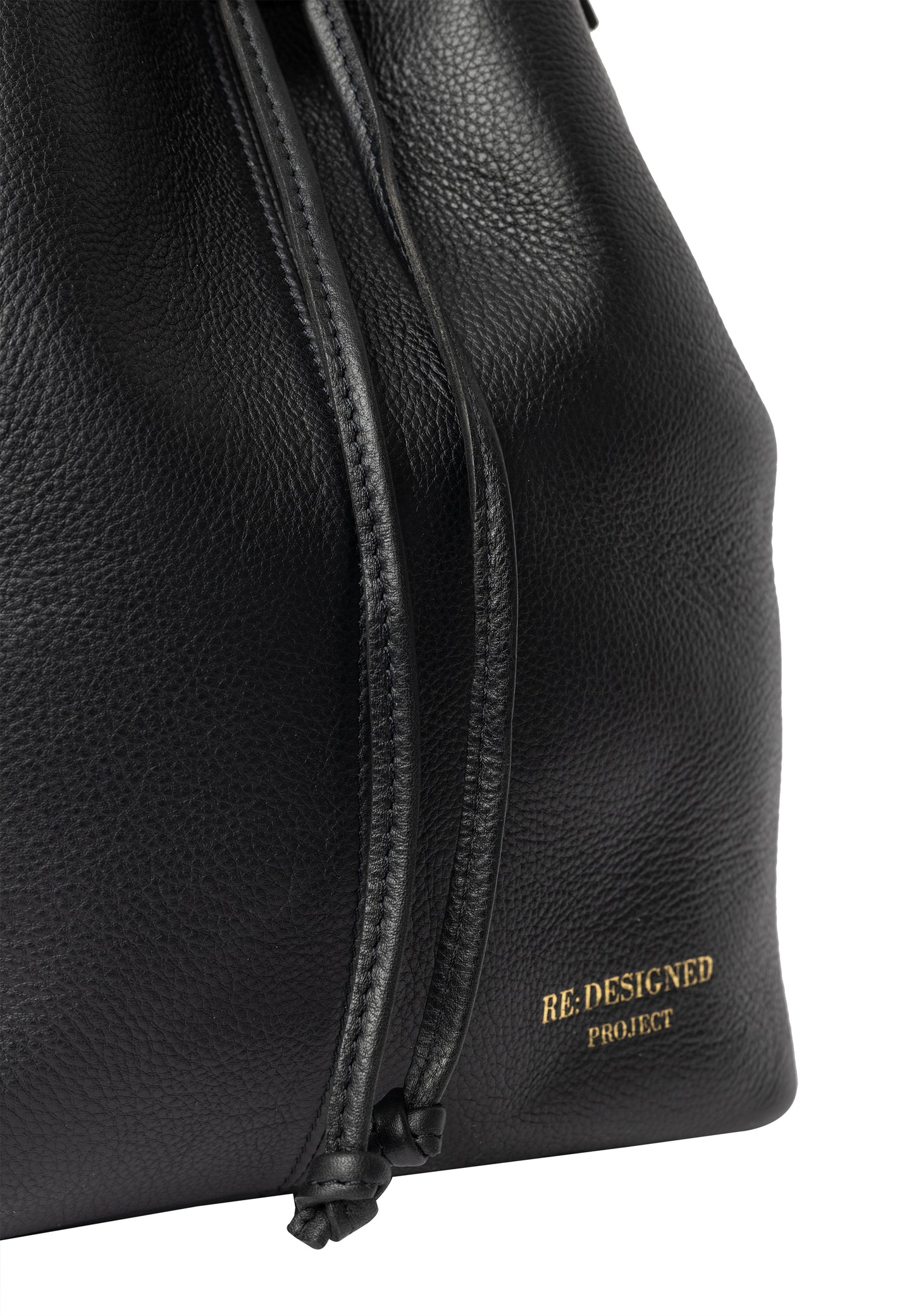 Project 20 - RE:DESIGNED Bucket Bag