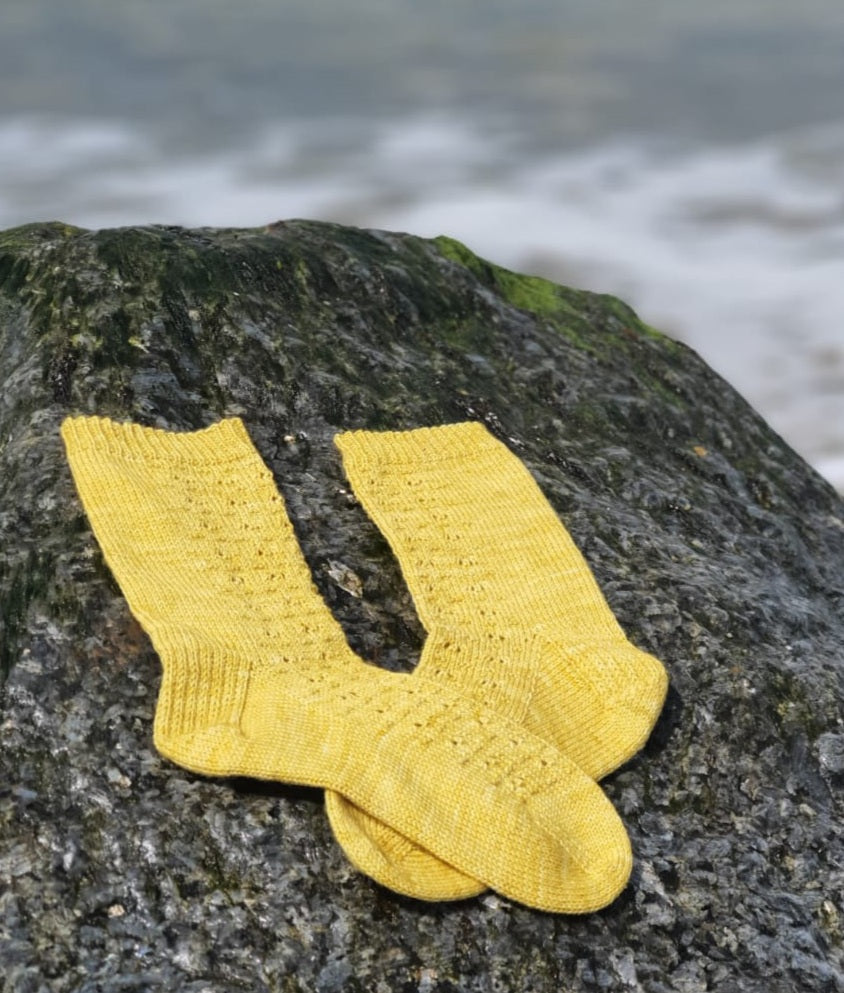 Sandy Ripple Socks Pattern