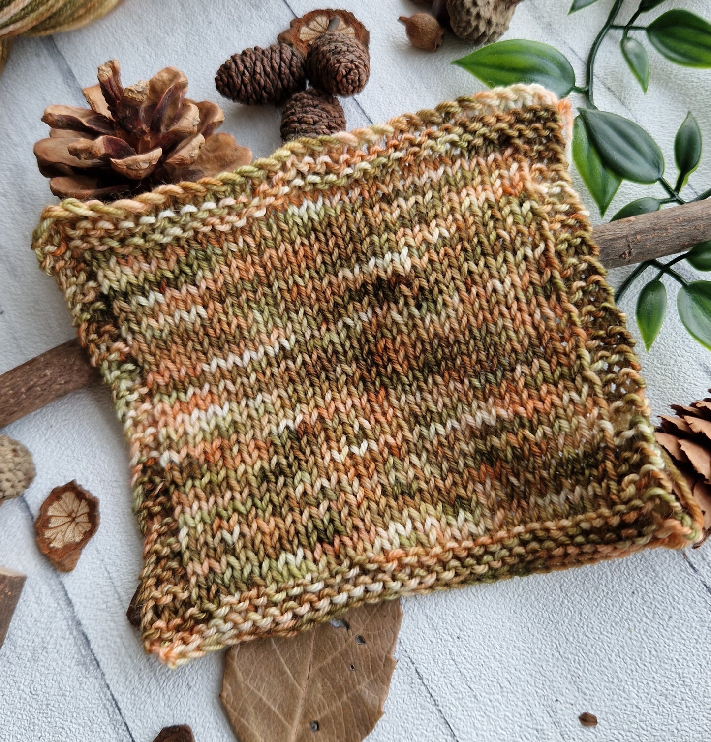 Leaf Pile - Classic DK