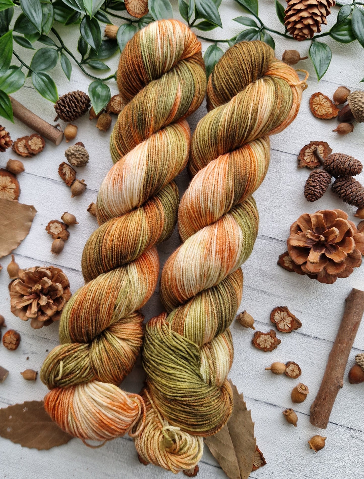 Leaf Pile - Classic DK