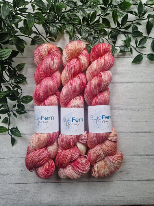Coral Reef Blossom - Cosy 4ply