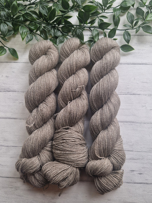 Yak 4ply - Undyed